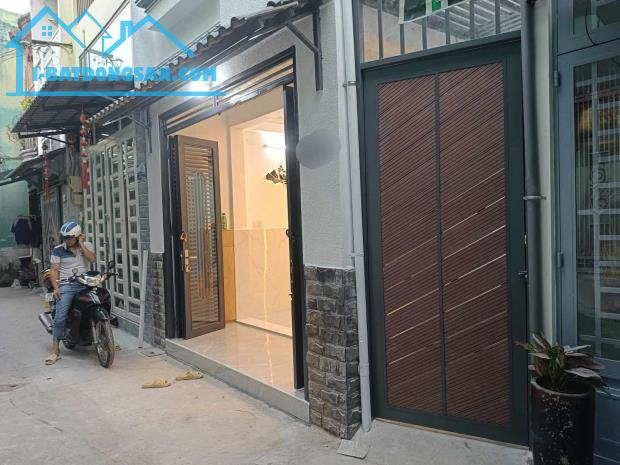 🔥🔥NHÀ 2 TẦNG BTCT XÂY KIÊN CỐ MỚI XINH LUNG LINH - 43M2 - KHU VỰC DÂN CƯ SẦM UẤT NHIỀU - 1