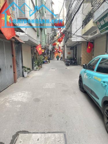 Hiếm, Bán đất quận Thanh Xuân gần Ngã Tư Sở 515m2 MT30m đường thông ô tô tránh giá 39 tỷ - 1