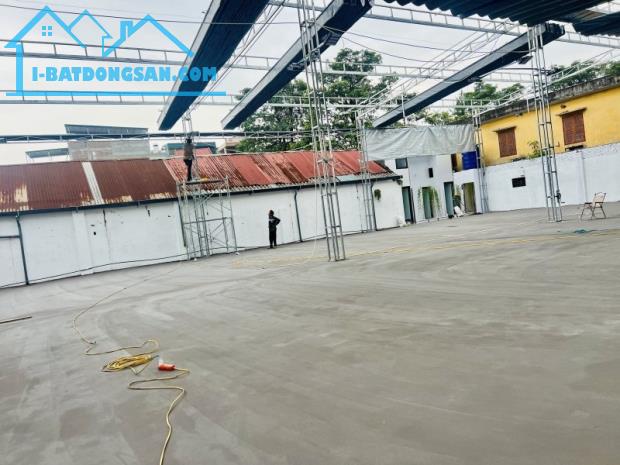 Hiếm, Bán đất quận Thanh Xuân gần Ngã Tư Sở 515m2 MT30m đường thông ô tô tránh giá 39 tỷ