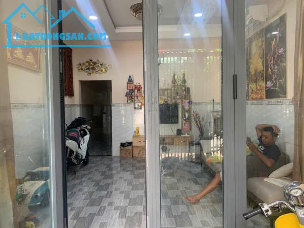 Bán gấp nhà C4 Trung Mỹ Tây 13 – Q12 – 80.6m2 – Giá 3.85Tỷ - 2