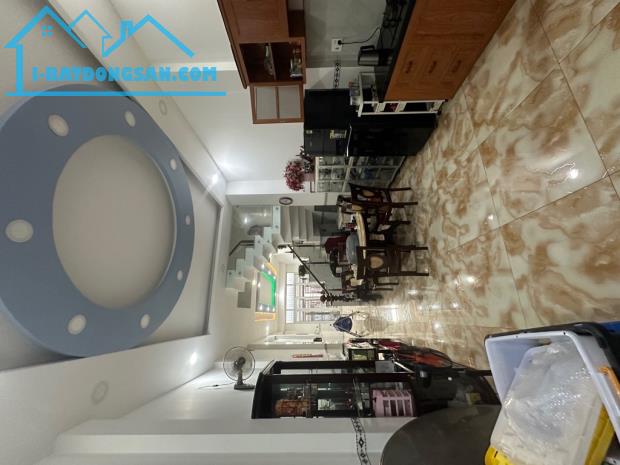 NHÀ ĐẸP 4 TẦNG- 4 X 20- KẾ BÀ HOM QUẬN 6- HẺM Ô TÔ - GIÁ 6.7 TỶ . - 2
