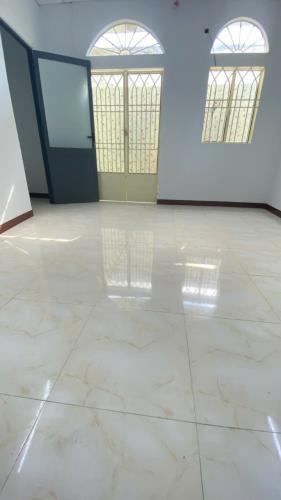 Nhà đúc 2 tầng, gần Trường PTTH Tây Thạnh, 2.35 tỷ - 1