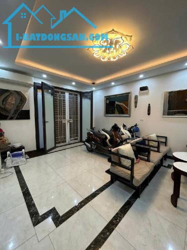 SIÊU PHẨM BA ĐÌNH-NGÕ RỘNG- GIẾNG TRỜI CÓ THỂ LẮP THANG MÁY-FULL NỘI THẤT 11.95 tỷ - 4