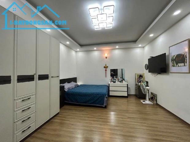 SIÊU PHẨM BA ĐÌNH-NGÕ RỘNG- GIẾNG TRỜI CÓ THỂ LẮP THANG MÁY-FULL NỘI THẤT 11.95 tỷ - 1