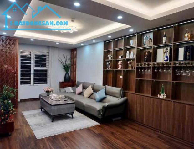 Tôi bán nhà mặt ngõ 816 Kim Giang ô tô tránh cạnh KĐT Linh Đàm 30m2 chỉ 5.99 tỷ. LH 098962 - 2