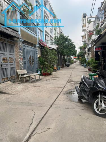 Chủ gửi căn nhà cần bán gấp SHR Lk 4-5 Bình Tân