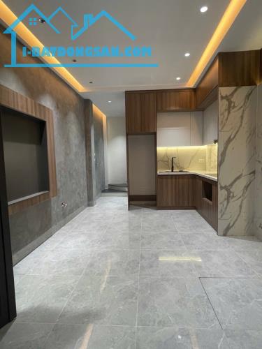 ĐẸP NHƯ TRANH VẼ, 5 tầng, mới tinh, gần hồ điều hòa, Vạn Phúc, 6,16 tỷ