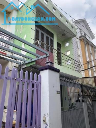BÁN ĐẤT TẶNG 2 CĂN NHÀ-150M2-SÁT MT PHẠM VĂN ĐỒNG-HIỆP BÌNH CHÁNH-THỦ ĐỨC-GIÁ 9 Tỷ 15