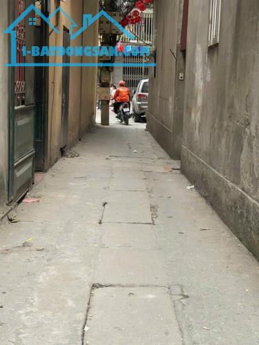 PHÚC XÁ - BA ĐÌNH- LÔ GÓC- 20M RA OTO- CHỈ NHỈNH 4 TỶ - 3