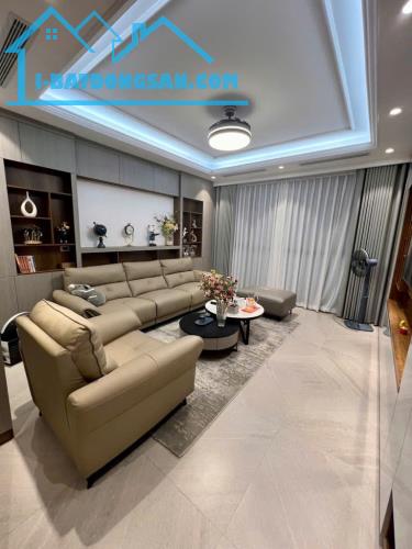 TRUNG TÂM NGÃ TƯ SỞ, Ô TÔ, KINH DOANH, CHỈ 10.3 TỶ. - 1
