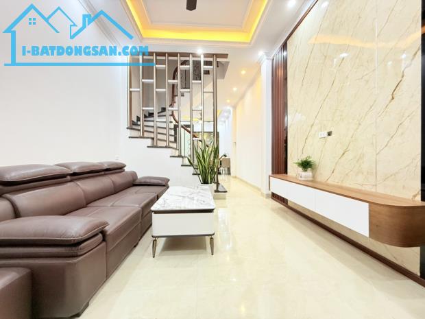 💥 Nhà Đẹp Vũ Hữu, Ba Bước Ra Ôtô, Full Nội Thất, Sổ Đỏ Hoa Hậu, DT 45m2, Giá 9.x Tỷ - 1