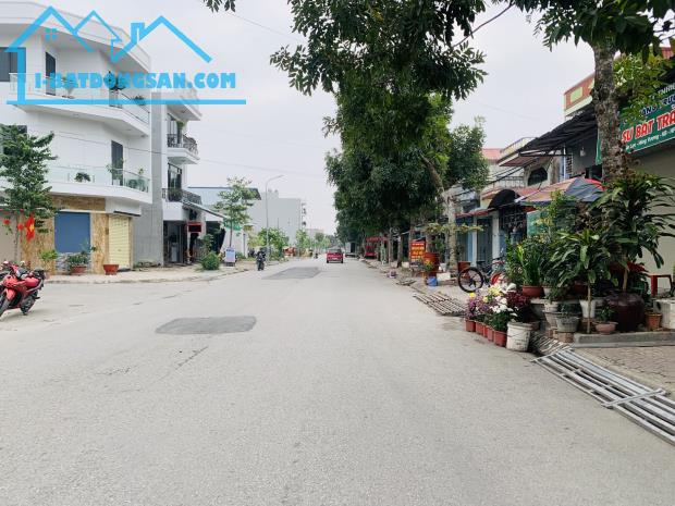 Duy nhất  lô đất đường 40m khu phân lô Đống Chuối, Hùng Vương giá   4.xx tỷ LH 0979087664