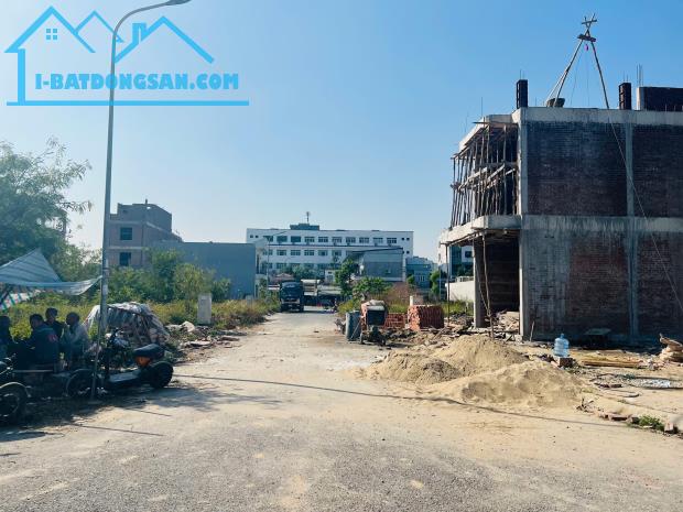 Duy nhất  lô đất đường 40m khu phân lô Đống Chuối, Hùng Vương giá   4.xx tỷ LH 0979087664 - 4