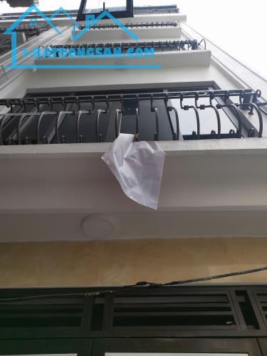 CẦN BÁN GẤP NHÀ MỚI 4.5 TẦNG – VẠN PHÚC, HÀ ĐÔNG – GIÁ 6,6 TỶ (CÓ THƯƠNG LƯỢNG)