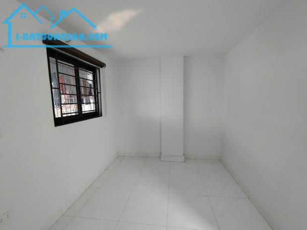 CẦN BÁN GẤP NHÀ MỚI 4.5 TẦNG – VẠN PHÚC, HÀ ĐÔNG – GIÁ 6,6 TỶ (CÓ THƯƠNG LƯỢNG) - 2