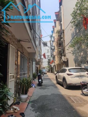 +B.án n.hà-Ngọc Thụy-TUYỆT PHẨM NHÀ  DÂN XÂY-NHỈNH 7,5 TỶ- 4 TẦNG 3N -Ô TÔ ĐỖ CỬA VÀO NHÀ - 4