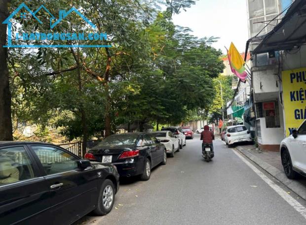 Bán đất Kim Đồng - Giáp Bát - mặt đường 2 ô tô tránh, mặt tiền 12m, 100m2 đất giá chỉ 225 - 1
