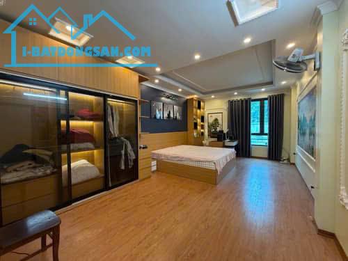 NHÀ ĐẸP PHỐ VĨNH HƯNG DT 50m2 5 TẦNG CÁCH PHỐ 30m giá 9 tỷ2