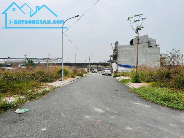 Bán lô đất tổ 6 trung tâm thị trấn An Dương giá chỉ từ  2,xx  tỷ  Lh 0979087664 - 3