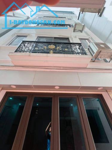 Bán nhà đẹp , điện tích 36m2 , 5 tầng