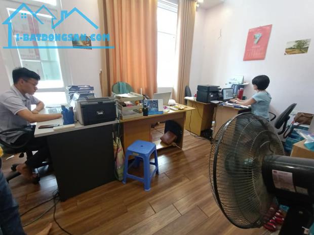 🏡 Chỉ 12.9 Tỷ - Nhà Phân Lô VIP Hoàng Đạo Thành - Cách Phố Lớn Vài Bước Chân