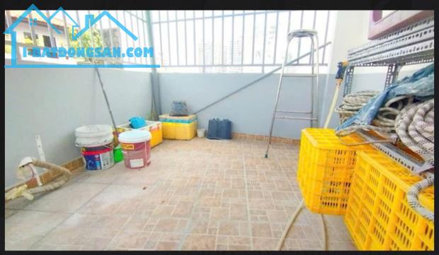 Nhà Mặt Tiền Kinh Doanh Trần Văn Đang, DT 42m2, 3 Tầng, Nhỉnh 6 tỷ, Phường 9 Quận 3 - 2