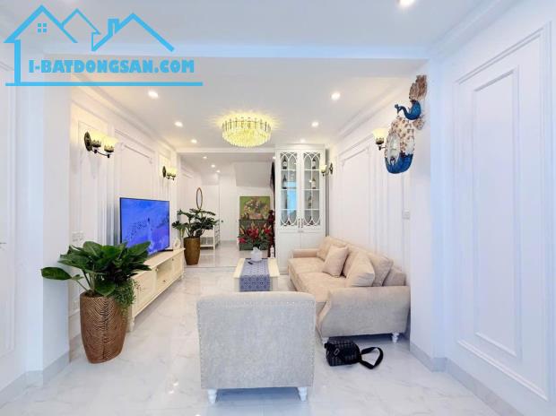 Bán nhà Lê Trọng Tấn – Gần ngã tư Hoàng Văn Thái, nhà xây mới, 6 tầng thang máy hiện đại