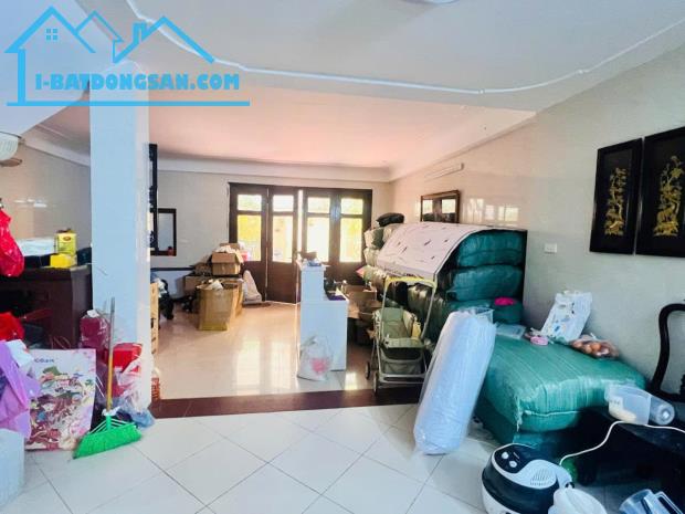 HOT!!! Bán nhà LA THÀNH - DIỆN TÍCH LỚN- NGÕ THÔNG  - 128M- 4 TẦNG- MT 6.5m- Giá 27 tỷ - 2