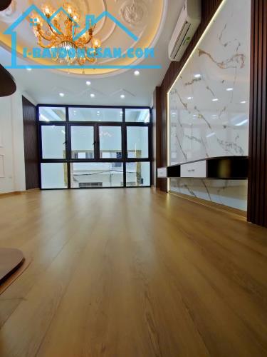 KIM ĐỒNG CHẤT - PHÂN LÔ - SIÊU PHẨM - 2 MẶT TIỀN - Ô TÔ TRÁNH - THANG MÁY  Dt 55m x 7T MT - 5