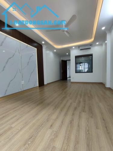 KIM ĐỒNG CHẤT - PHÂN LÔ - SIÊU PHẨM - 2 MẶT TIỀN - Ô TÔ TRÁNH - THANG MÁY  Dt 55m x 7T MT - 3