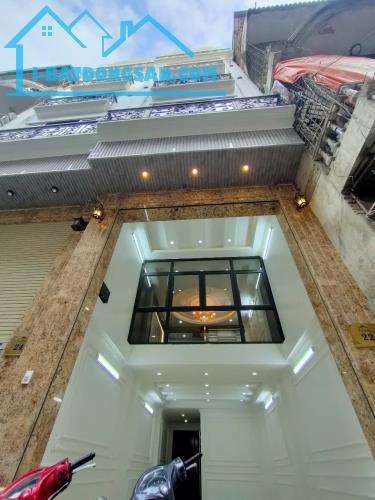 KIM ĐỒNG CHẤT - PHÂN LÔ - SIÊU PHẨM - 2 MẶT TIỀN - Ô TÔ TRÁNH - THANG MÁY  Dt 55m x 7T MT