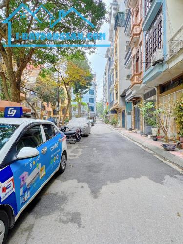 MẶT NGÕ HỒNG HÀ - PHÂN LÔ, VỈA HÈ ÔTÔ TRÁNH - 50M RA PHỐ - GIÁ 10 TỶ