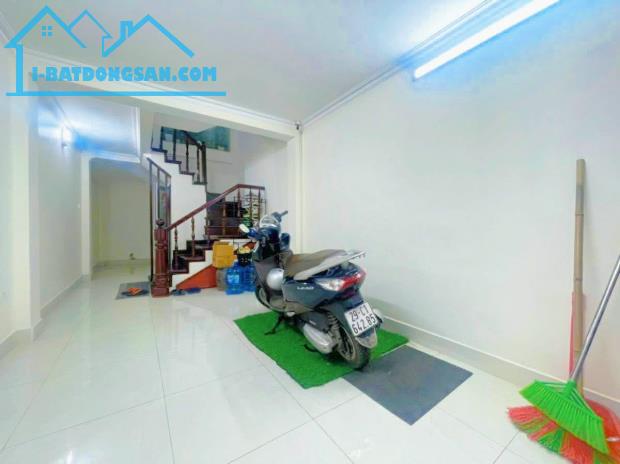 MẶT NGÕ HỒNG HÀ - PHÂN LÔ, VỈA HÈ ÔTÔ TRÁNH - 50M RA PHỐ - GIÁ 10 TỶ - 1