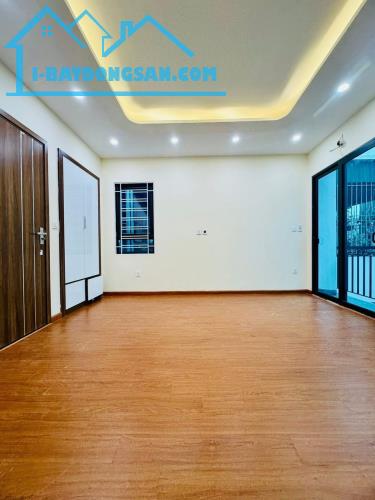BÁN NHÀ LÔ GÓC NAM DƯ - NGÕ ÔTÔ TRÁNH, VÀO NHÀ - 6 TẦNG THANG MÁY - GIÁ 7 TỶ - 1