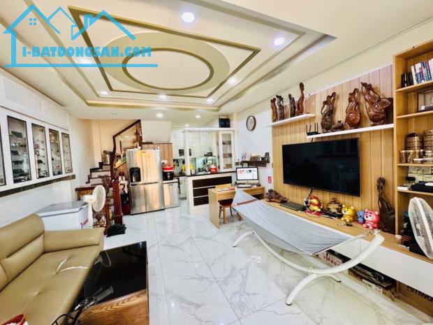 BÁN NHÀ ĐẸP LUNG LINH 6 TẦNG, HẺM XE HƠI PHAN ĐĂNG LƯU, PN, 4PN, 37M2 NHỈNH 9 TỶ