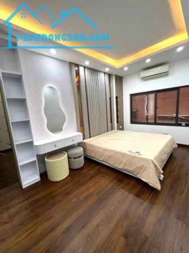 Lô Góc, kinh doanh Trần Duy Hưng 48m 5 tầng MT 7m 13.6tỷ