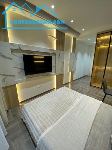 Cần Bán Gấp Căn Nhà Đang Xây Full NT,Thang Máy,KD Ở Vạn Phúc,HĐ.Gía 9.5Tỷ Có TL