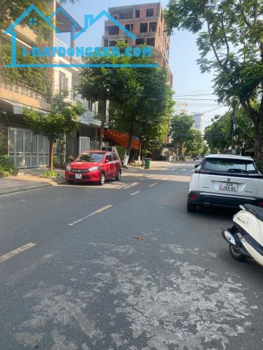 Bán đất MT đường Hoàng Bích Sơn (đường 7m5) cách biển 200m, khu đẹp thoáng. DT 103m2 - 2