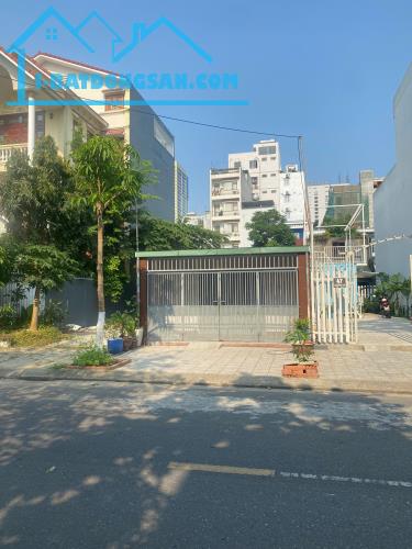 Bán đất MT đường Hoàng Bích Sơn (đường 7m5) cách biển 200m, khu đẹp thoáng. DT 103m2