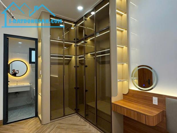 Nhà mới đẹp mặt tiền kinh doanh đầu Nguyễn Thị Minh Khai - 10.9 tỷ - 4
