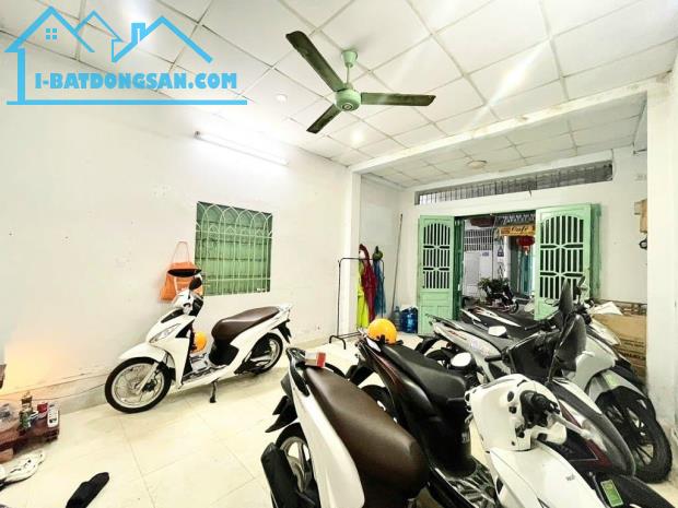 Bán nhà Gò Vấp, hẻm xe hơi Lê Quang Định, giáp Phạm Văn Đồng, 4 x 13, 3Pn, hơn 5 đồng - 1