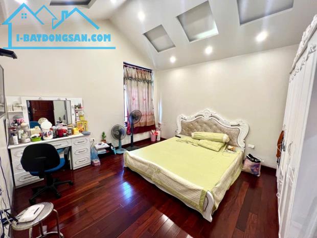CỰC HIẾM-  BIỆT THỰ- DIỆN TÍCH RỘNG- GIÁ TỐT- ĐƯỜNG OTO TRÁNH- KINH DOANH SẦM UẤT- NỞ HẬU - 2