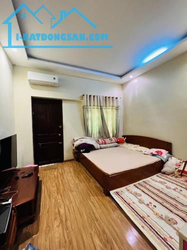 Bán Nhà Khuông Việt - HXH 8m Kinh Doanh - 4 tầng Ngay Đầm Sen