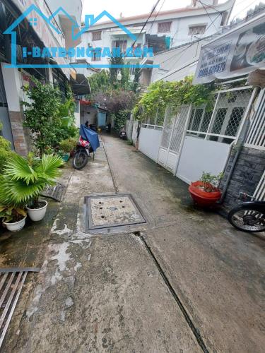 4.5 x 22m – -96m2- 3 tầng – Chỉ 11.7 tỷ Hẻm Lý Chính Thắng, P7, Q3 – Hàng hiếm có sót lại - 1
