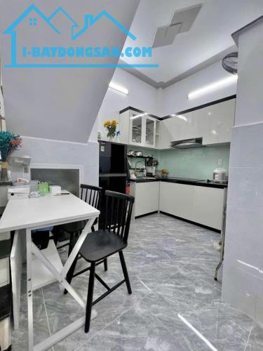 NHÀ 3 TẦNG - HẺM XE HƠI - LÊ VĂN QUỚI BÌNH TÂN - NGÃ TƯ BỐN XÃ - CHỈ 4 TỈ - 2