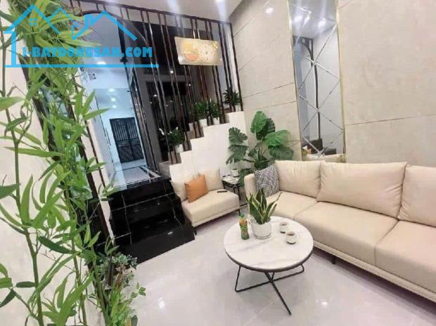 Lô góc Vạn phúc, 1 phút ra ô tô tránh, ngõ nông gần phố, nhà 5T mới đét, 34m2 giá 6.5 tỷ