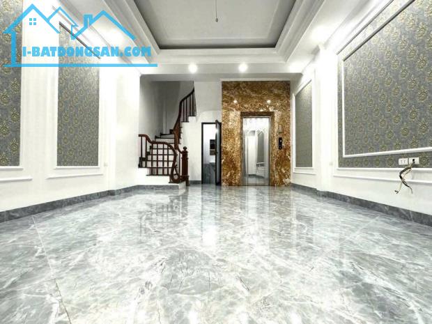 BÁN NHÀ 6 TẦNG MỚI – CẠNH VƯỜN HOA – THANG MÁY, GARA Ô TÔ – CHỈ 7.2 TỶ - 3