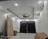 Bán nhà Tân ấp, lô góc, có thang máy,50m2,10.9 tỷ