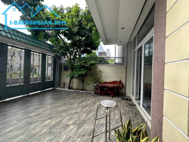 Biệt thự đẹp hiếm có khu Vạn Phúc – sân đậu 3 ô tô – SHR – chỉ 27 tỷ - 1