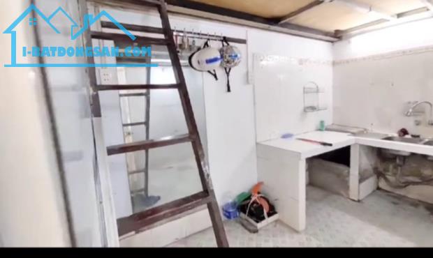 Cho thuê MBKD Mặt Phố Đại Từ 35m2 + gác xép KD sạch 9.5 Triệu - 4